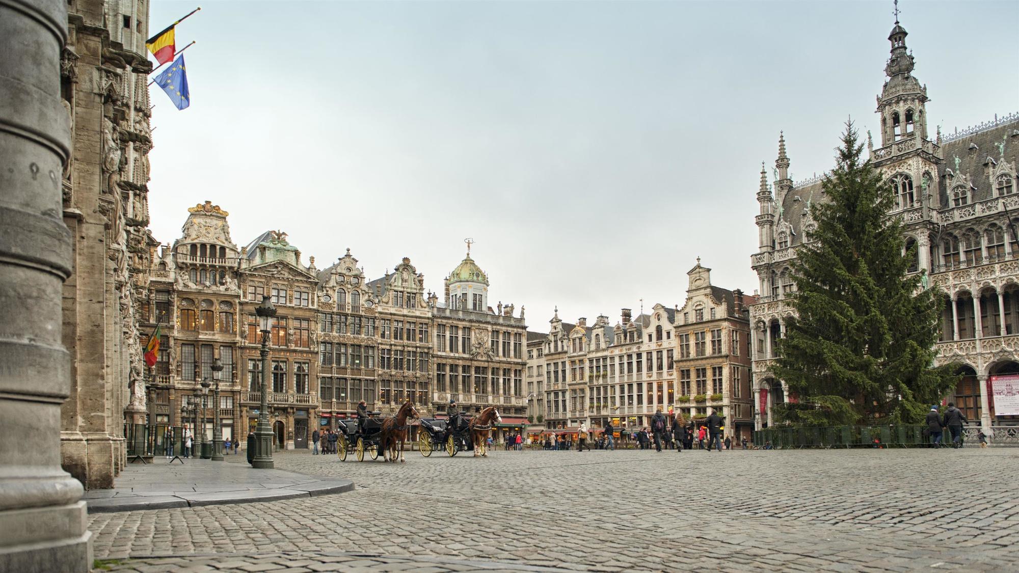 Uptown Brussels Hotel Exterior photo