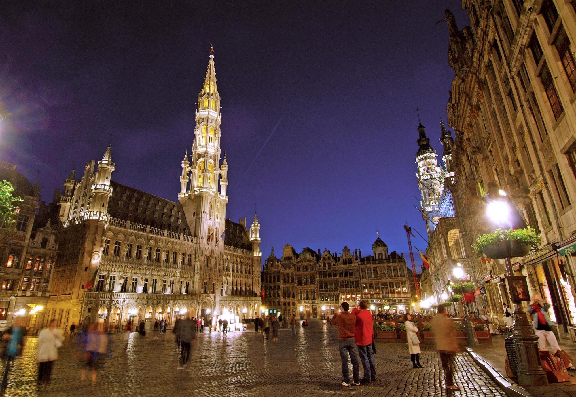 Uptown Brussels Hotel Exterior photo